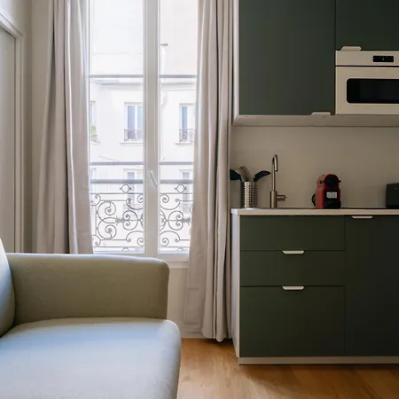 Stunning 1 Bedroom In Holiday home *