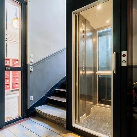 Stunning 1 Bedroom In Holiday home Paris